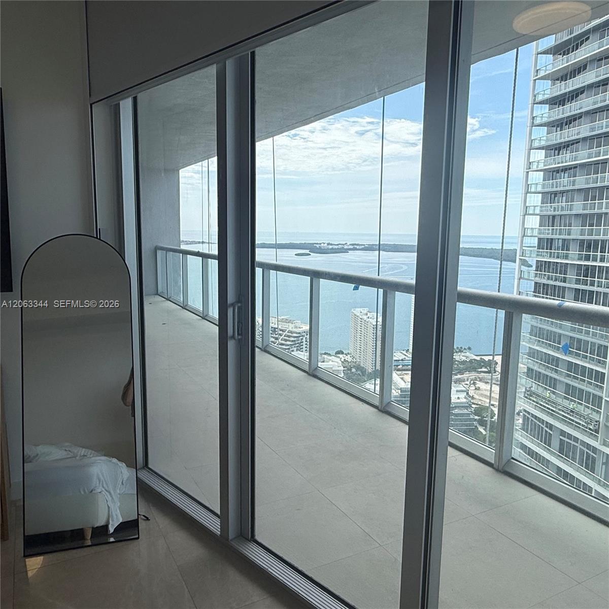 475 BRICKELL AVE # 4909