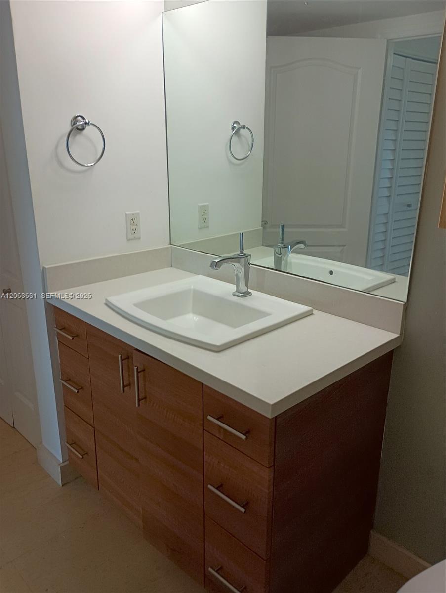2101 N Brickell Ave # 2504