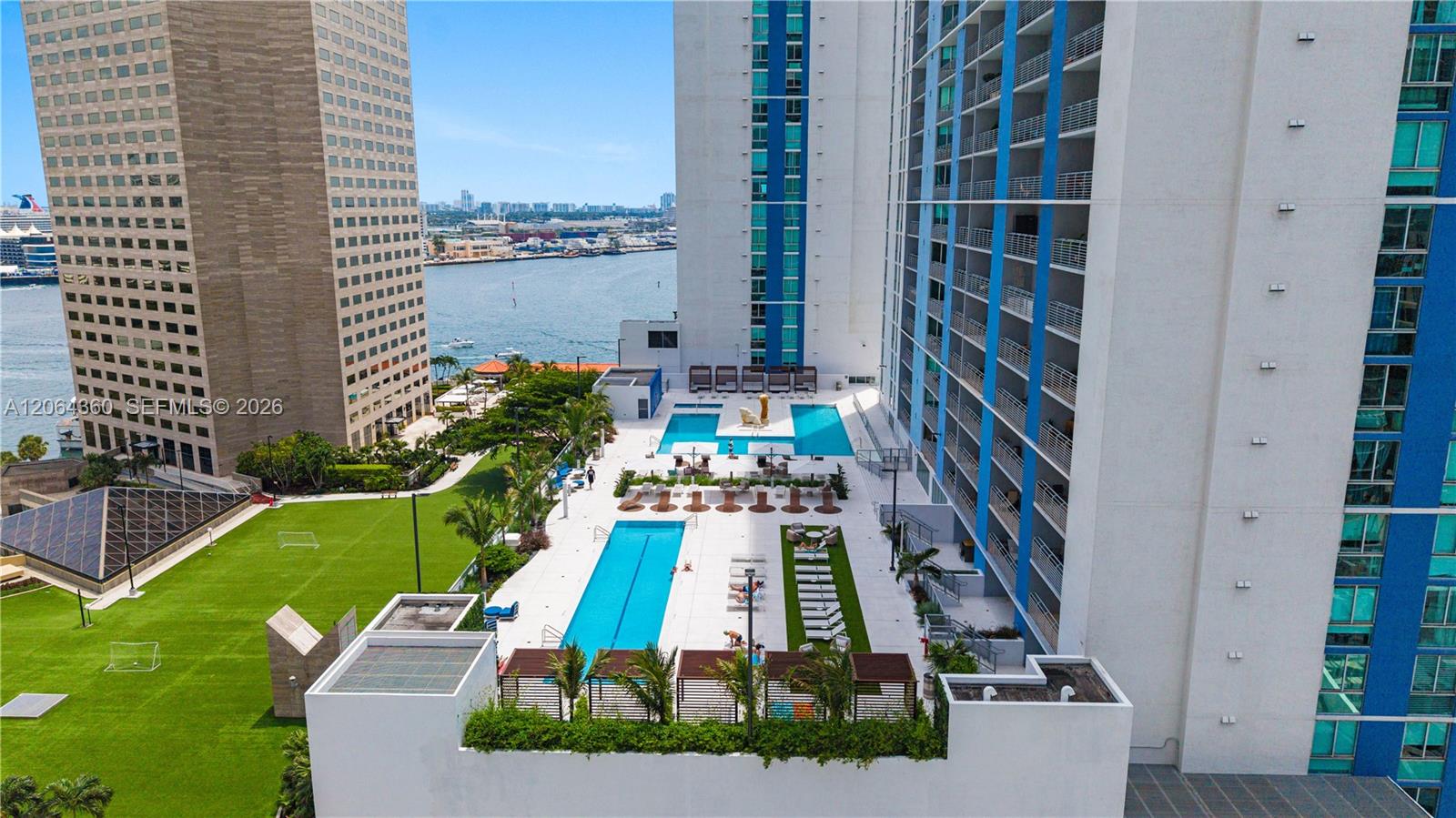 325 S Biscayne Blvd # 3421