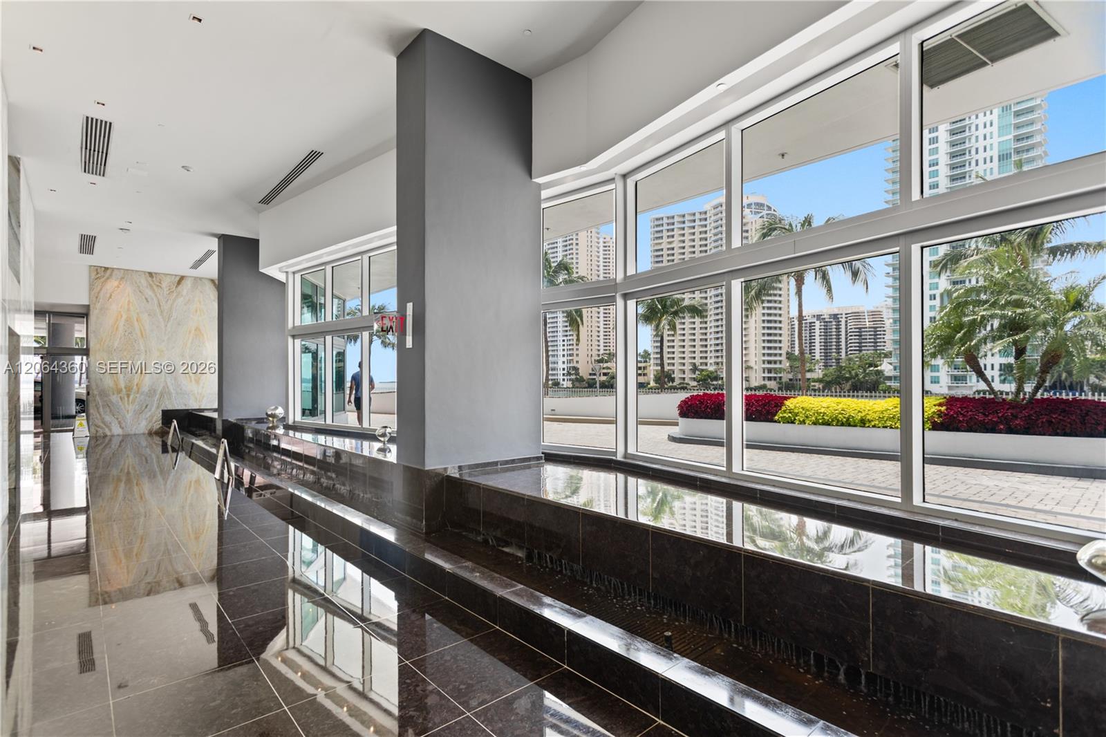325 S Biscayne Blvd # 3421