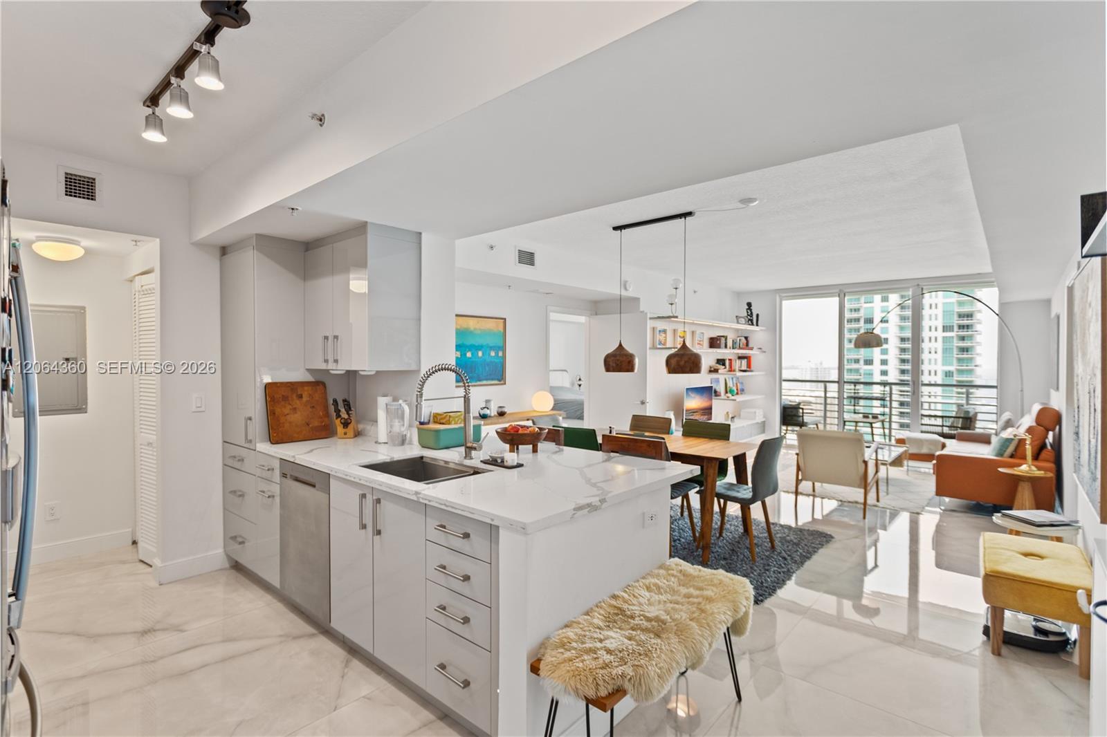 325 S Biscayne Blvd # 3421