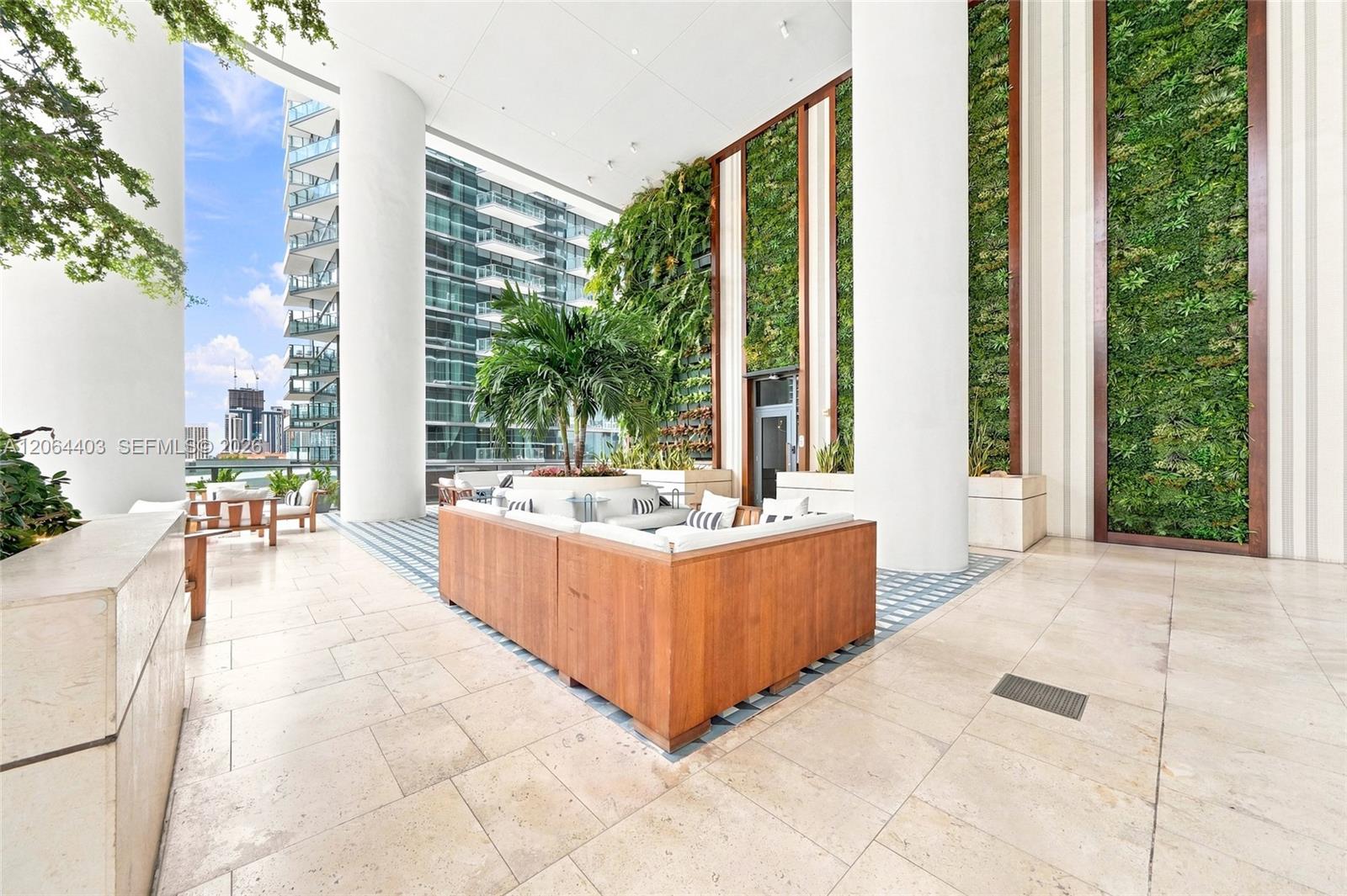 801 S Miami Ave Unit: 610