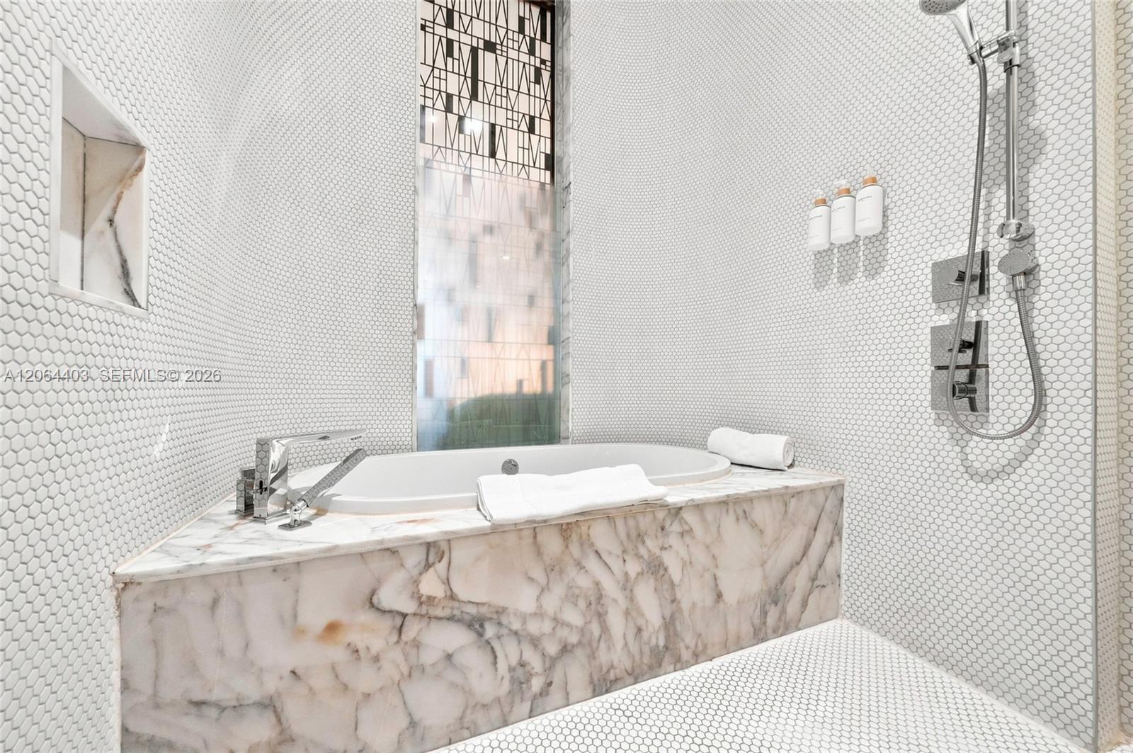 801 S Miami Ave Unit: 610