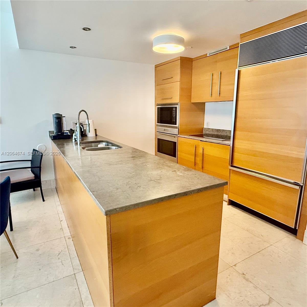 475 Brickell Ave # 1609