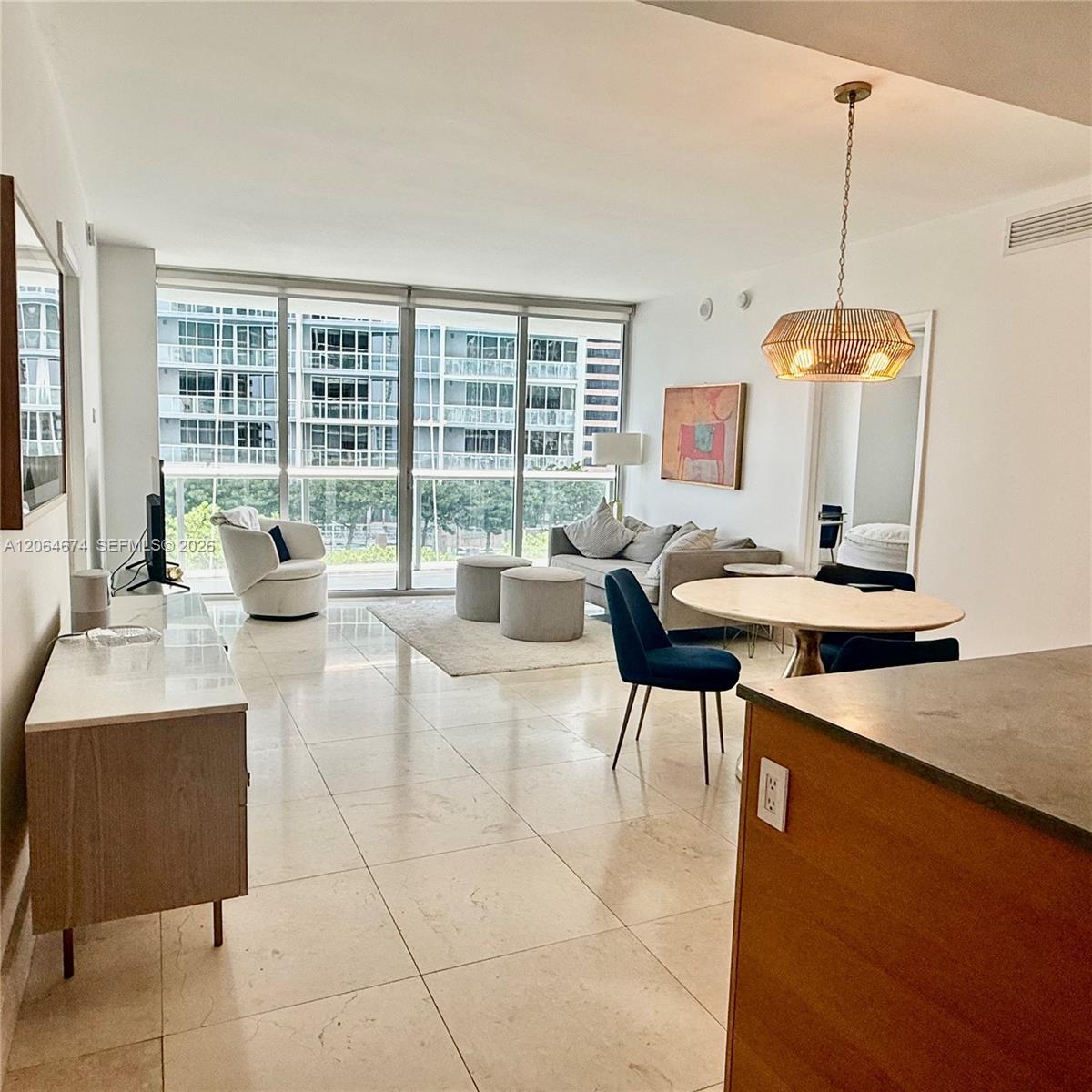 475 Brickell Ave # 1609