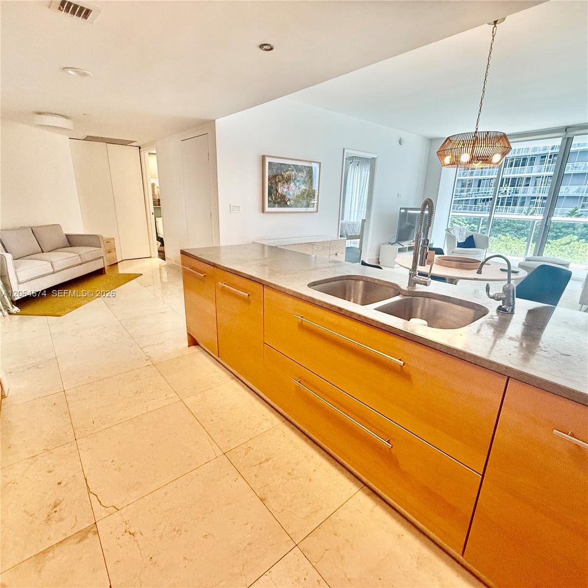 475 Brickell Ave # 1609