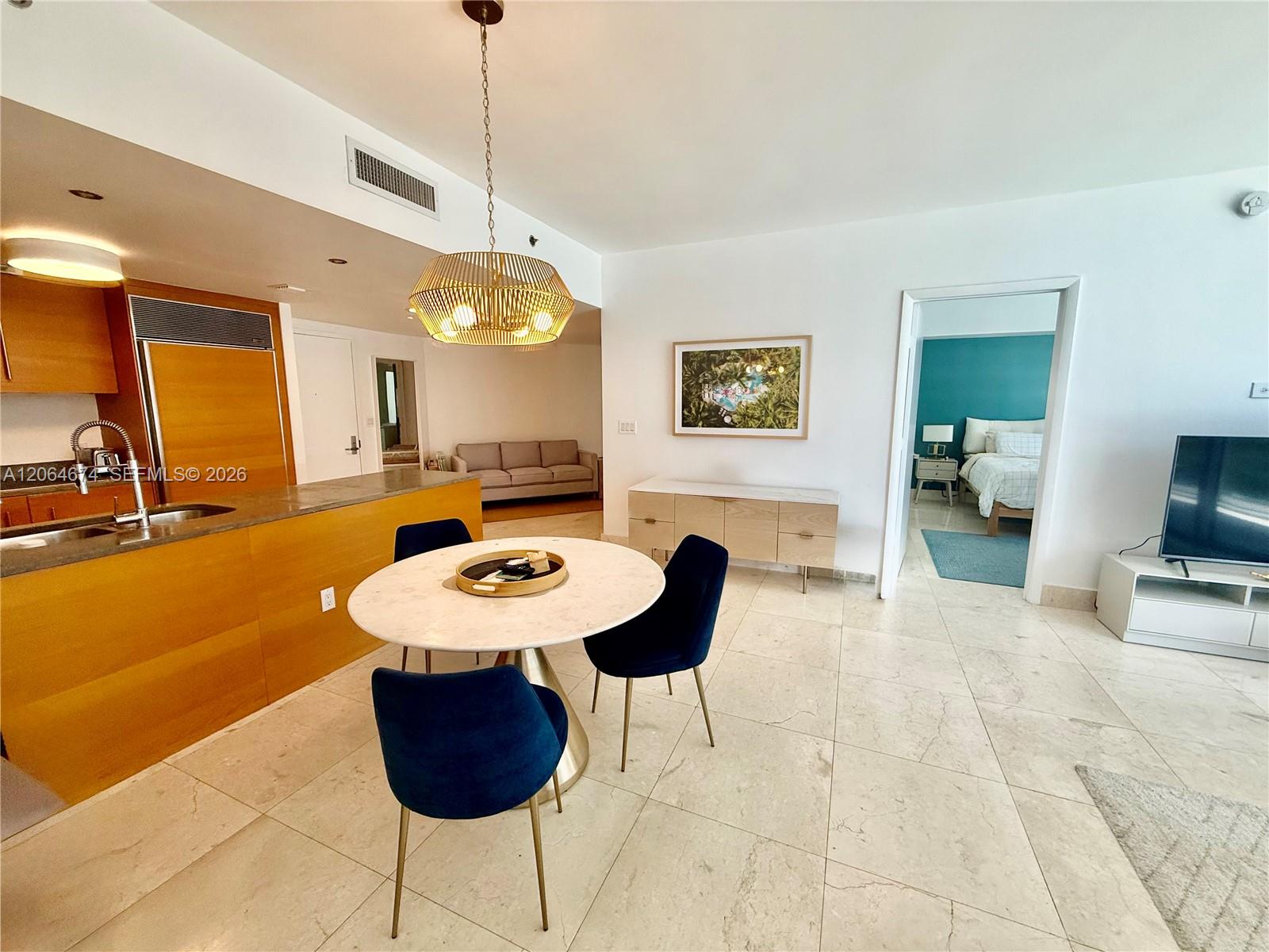 475 Brickell Ave # 1609