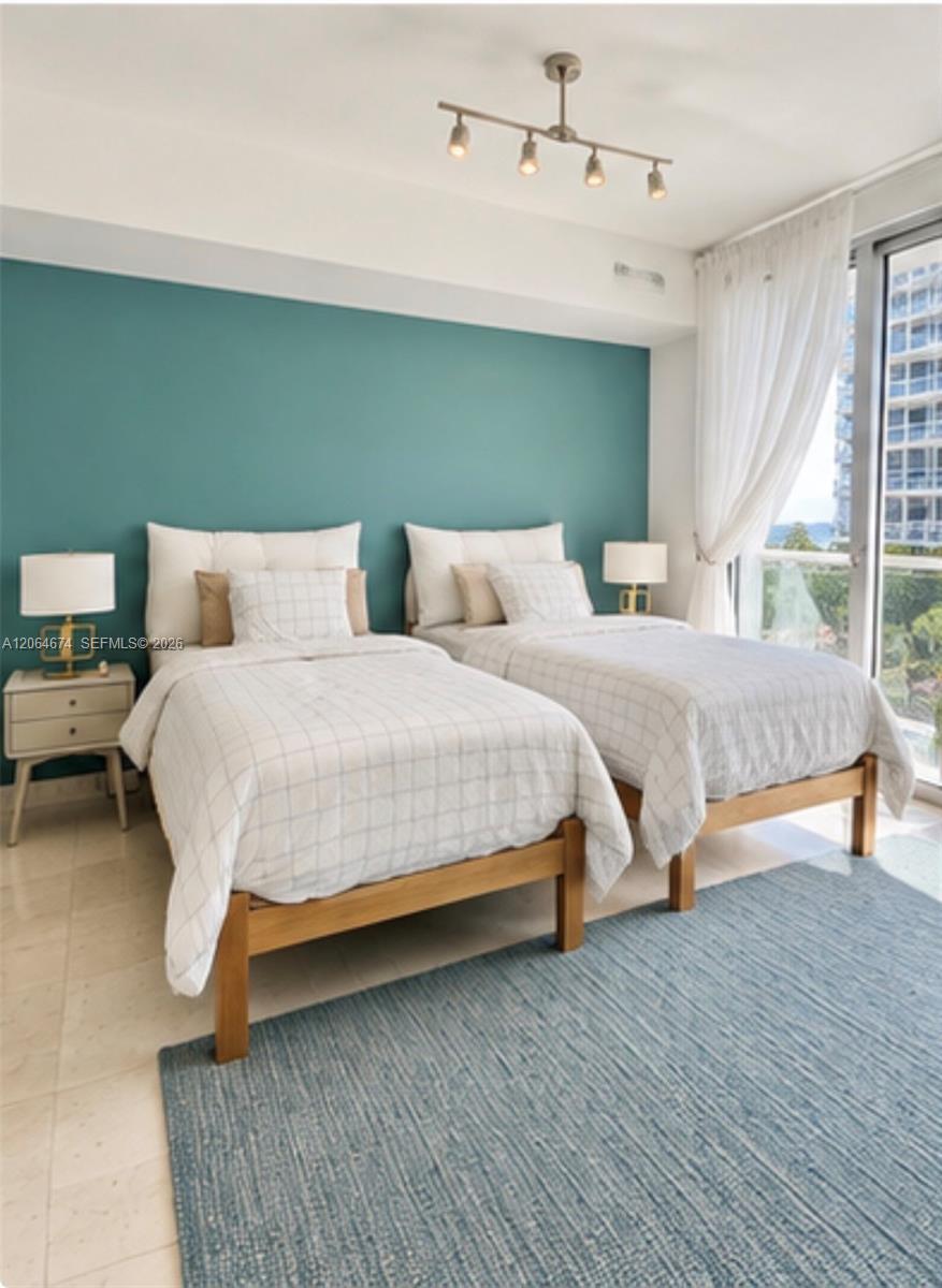 475 Brickell Ave # 1609