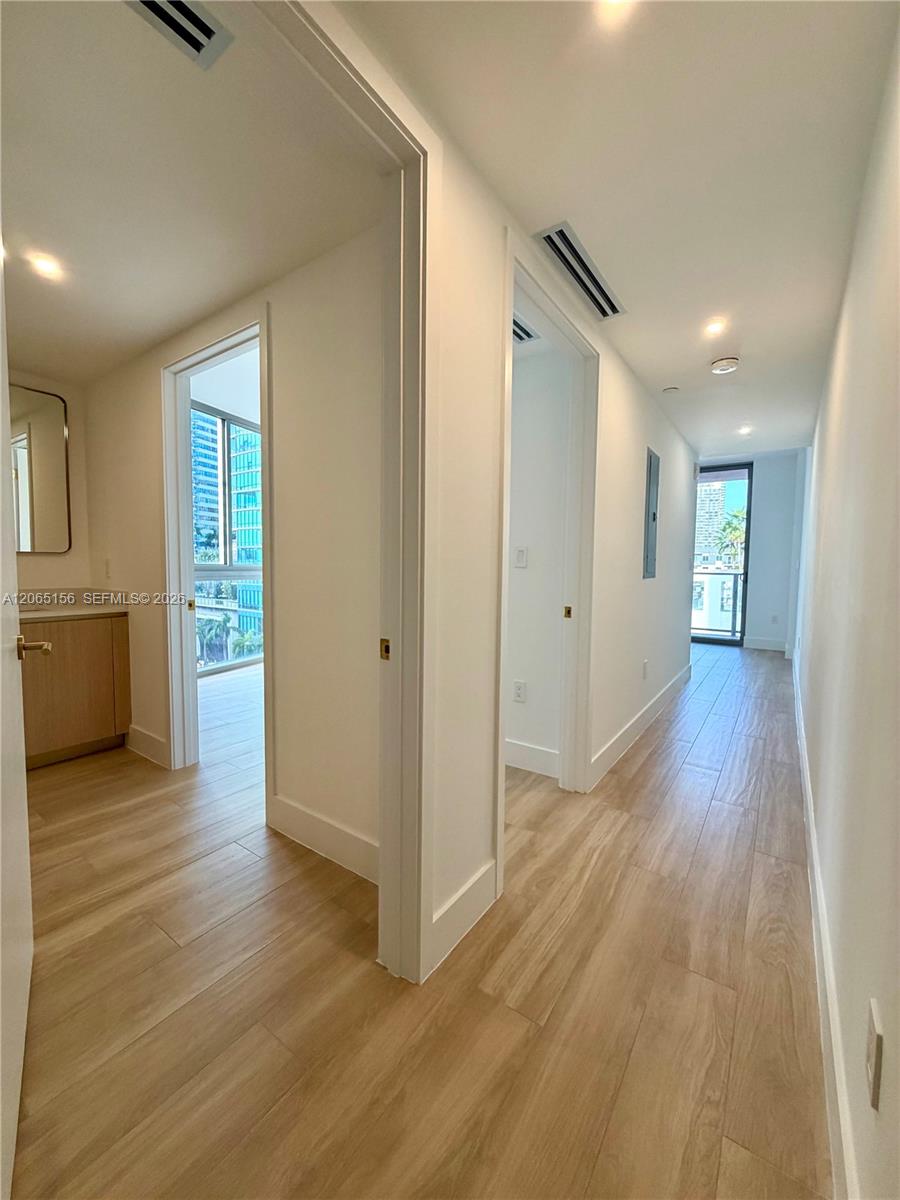 90 NE 32nd ST # 712