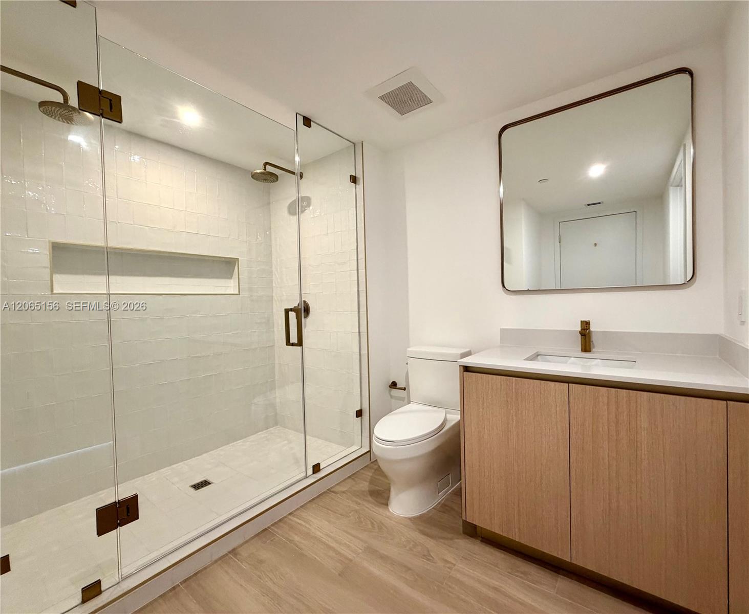 90 NE 32nd ST # 712