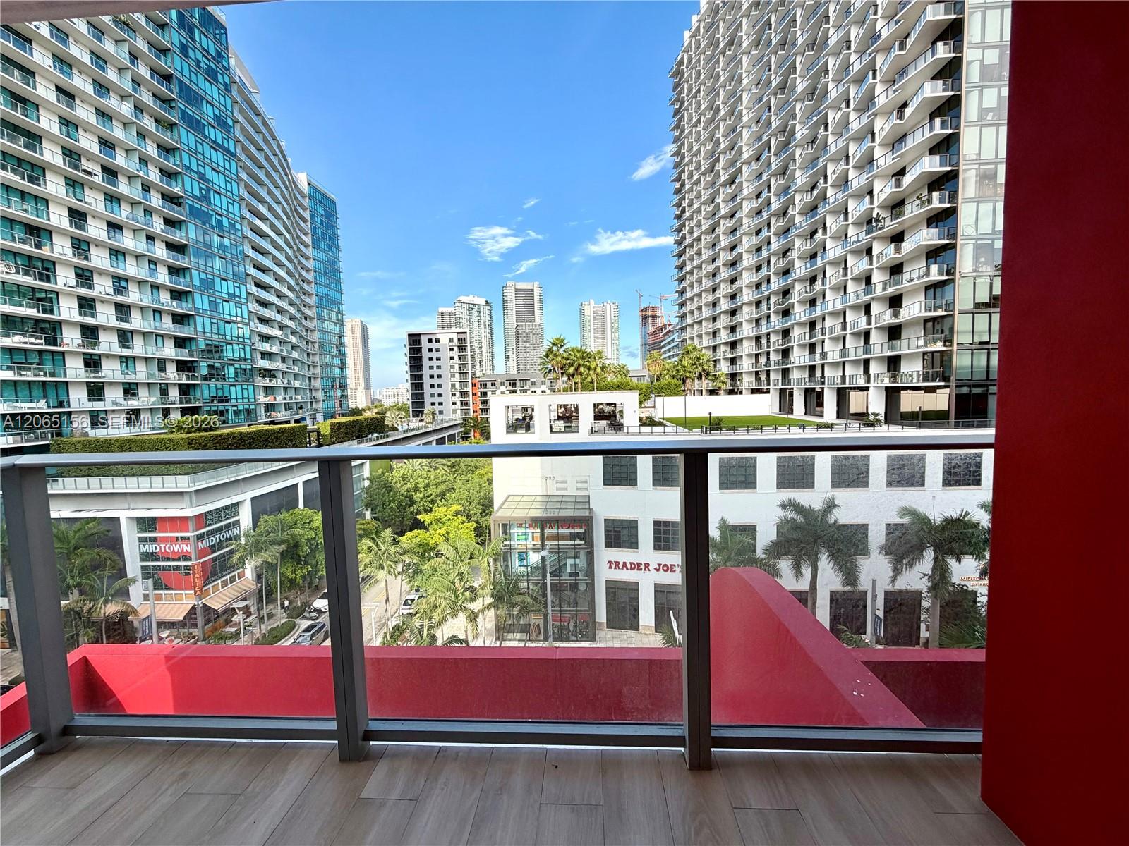90 NE 32nd ST # 712
