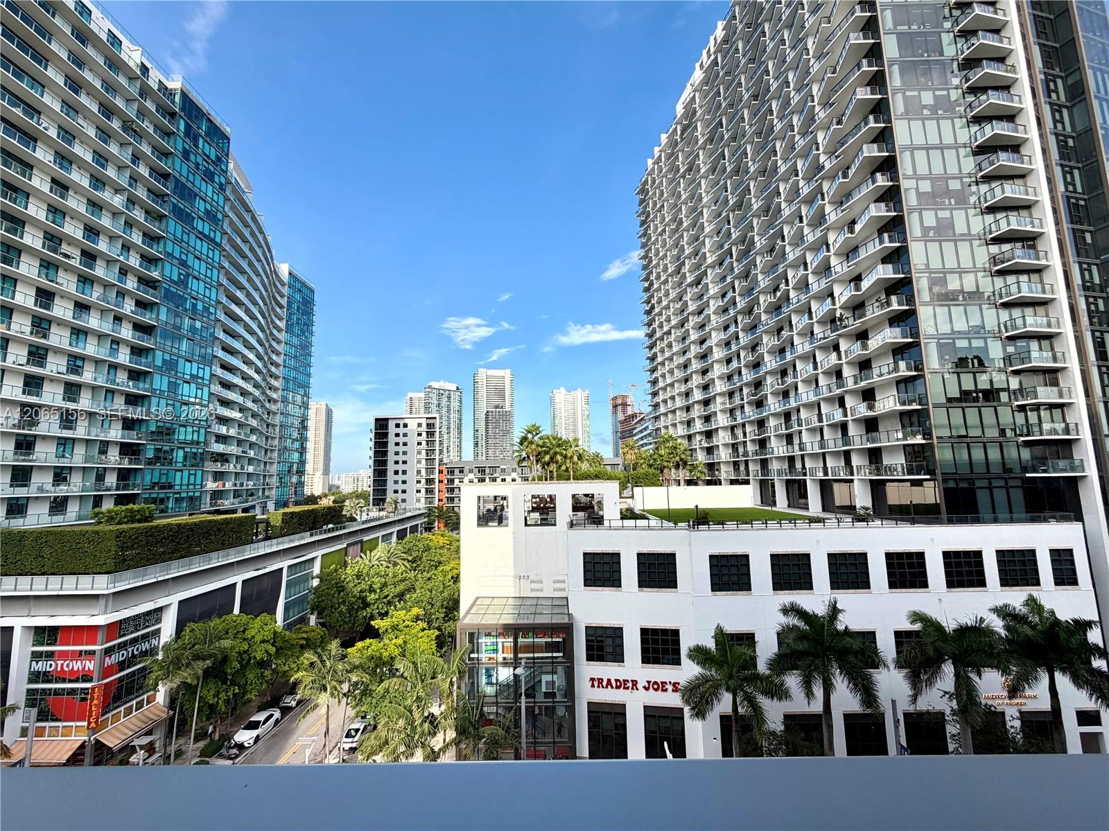 90 NE 32nd ST # 712