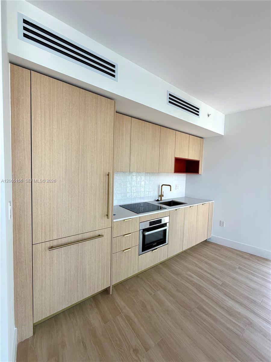 90 NE 32nd ST # 712