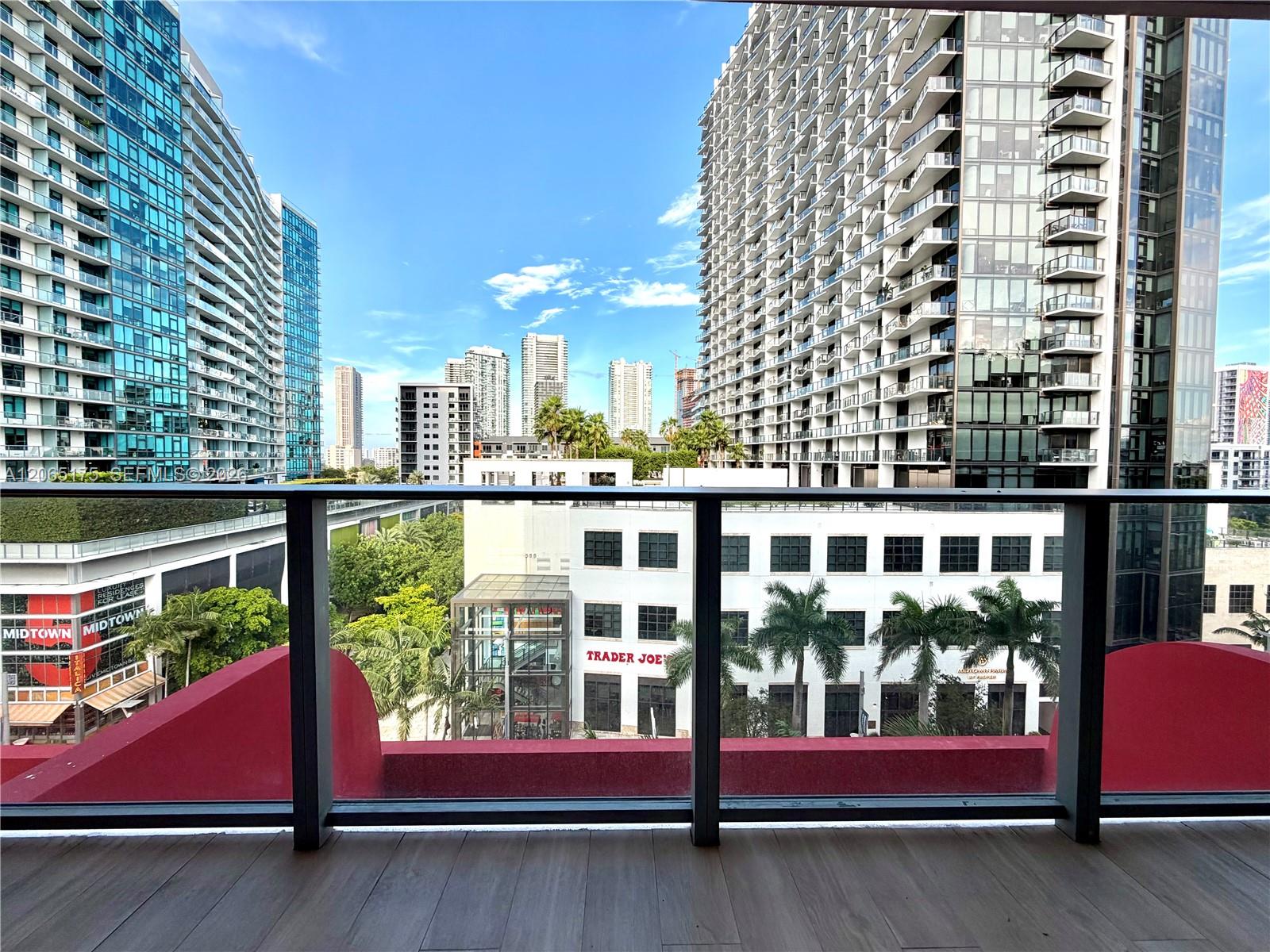 90 NE 32nd ST # 711