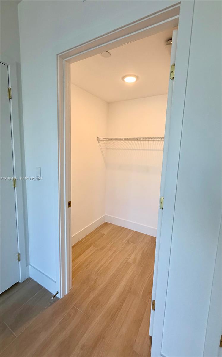 90 NE 32nd ST # 711