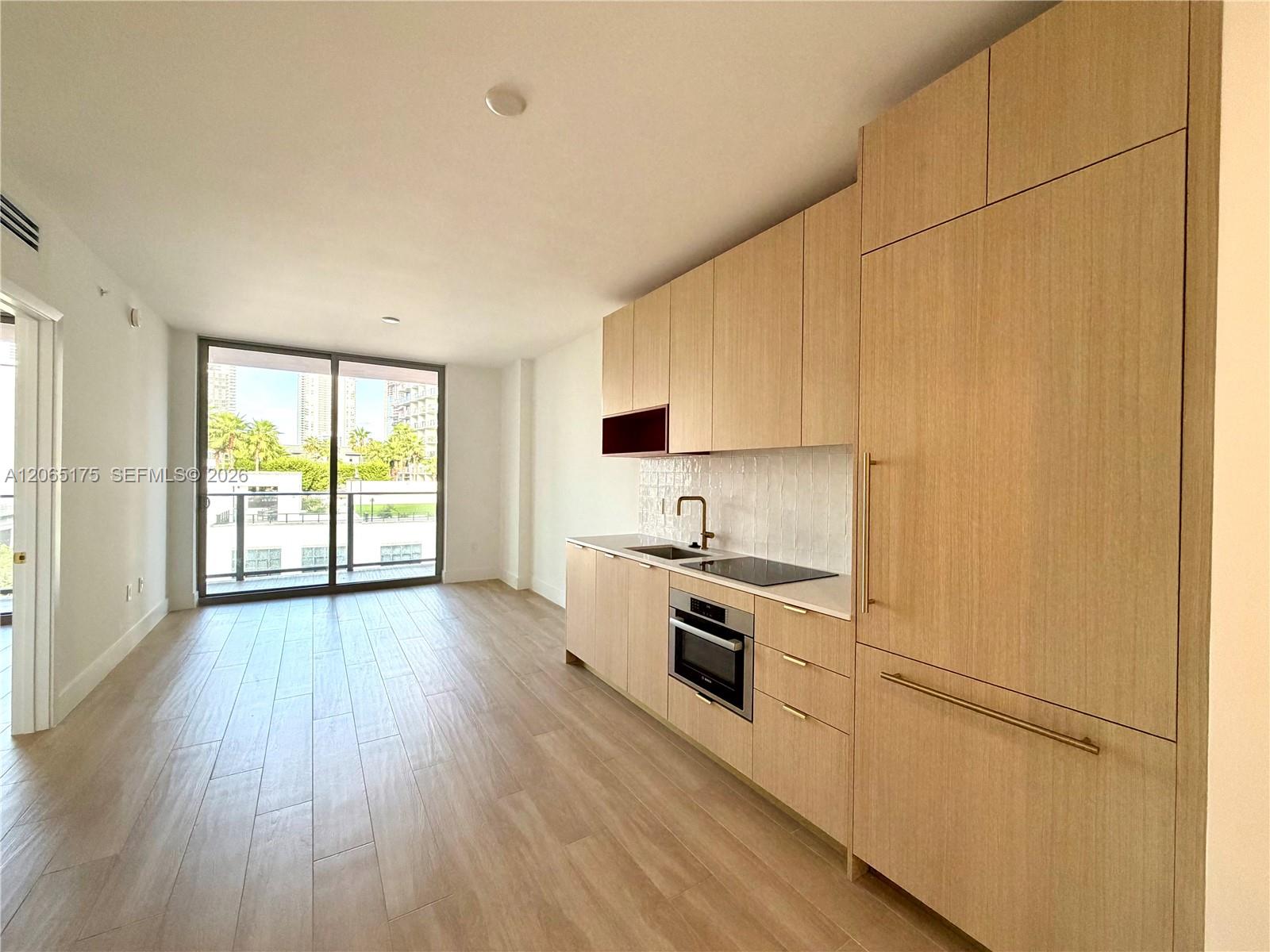 90 NE 32nd ST # 711