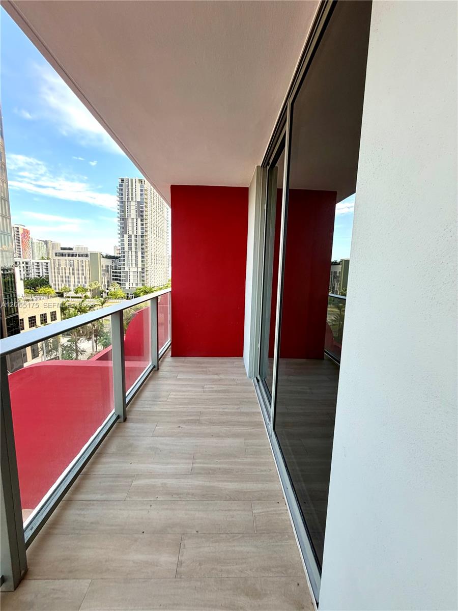 90 NE 32nd ST # 711