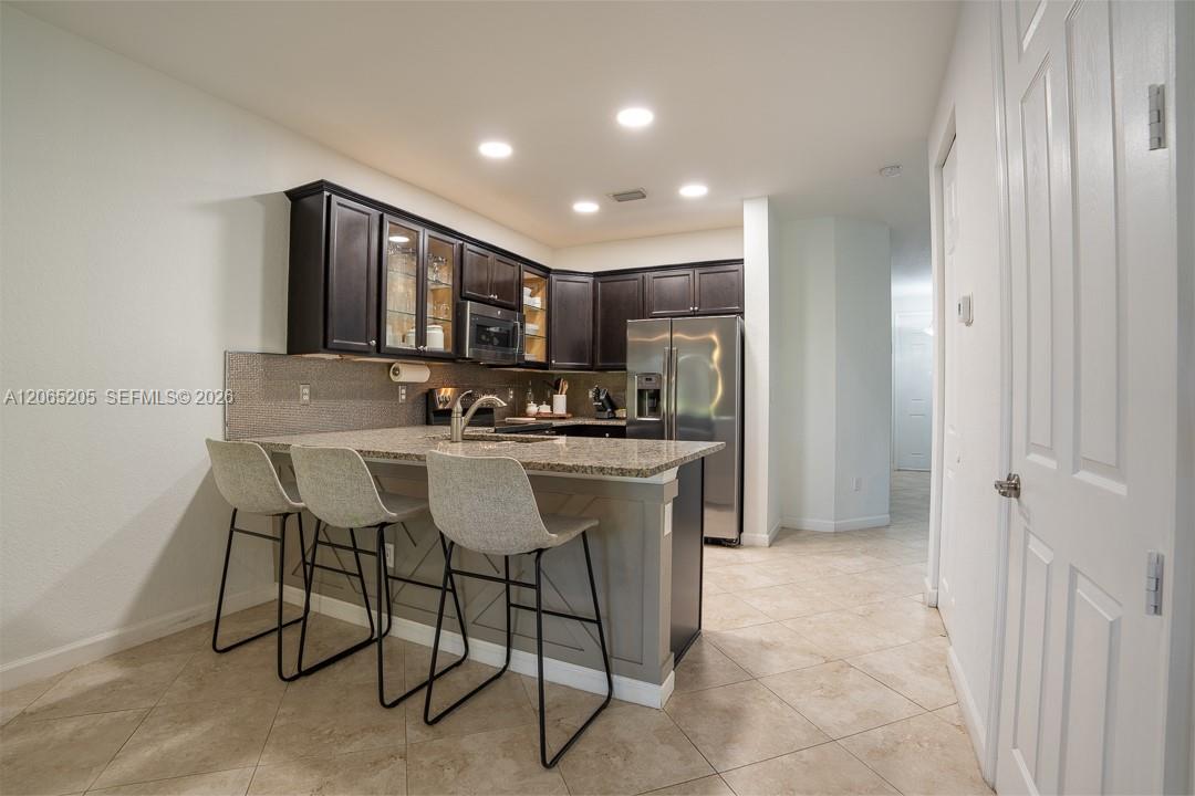 6943 Halton Park Ln