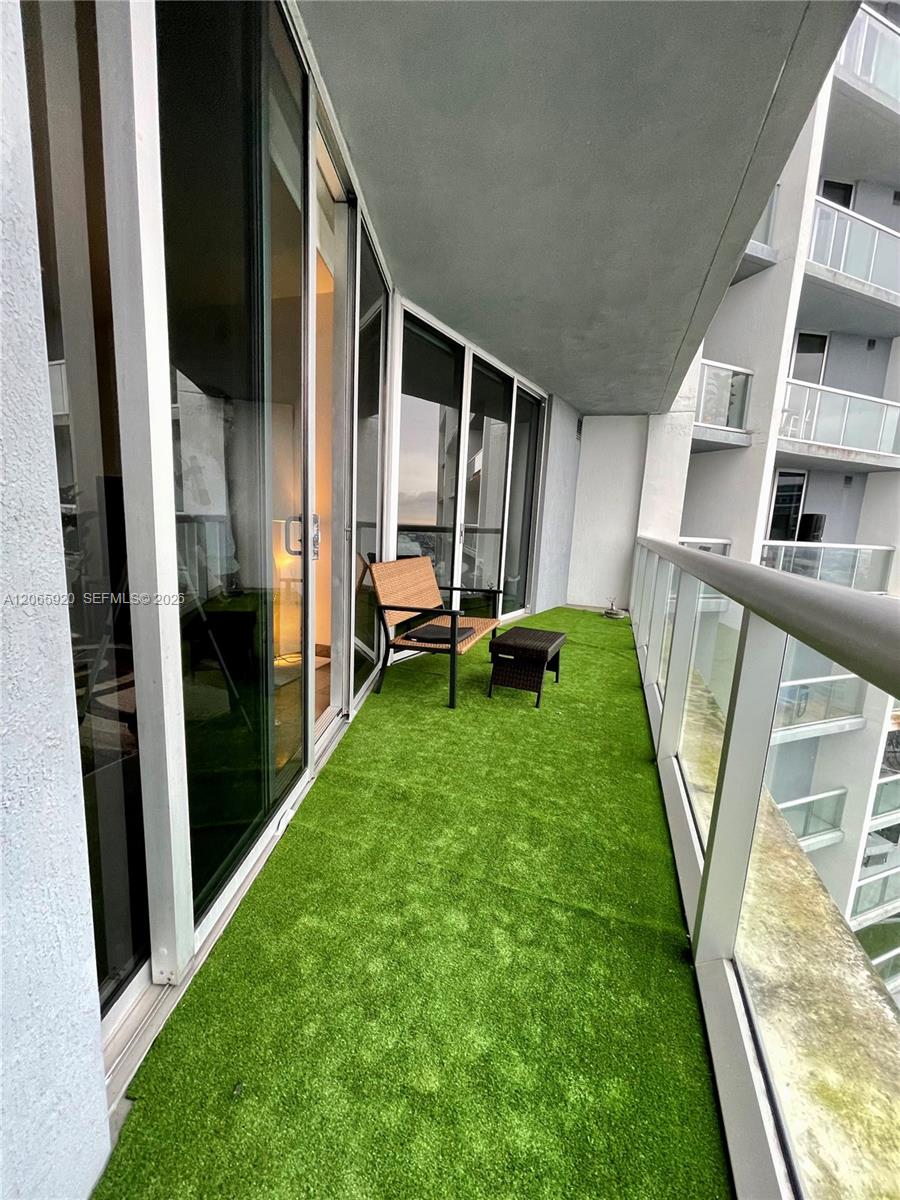 465 BRICKELL AVENUE # 4906