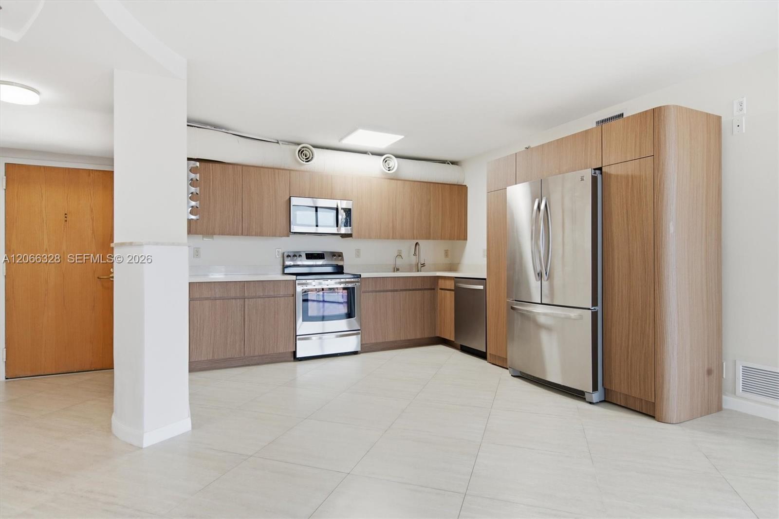 3610 Yacht Club Dr # 1114