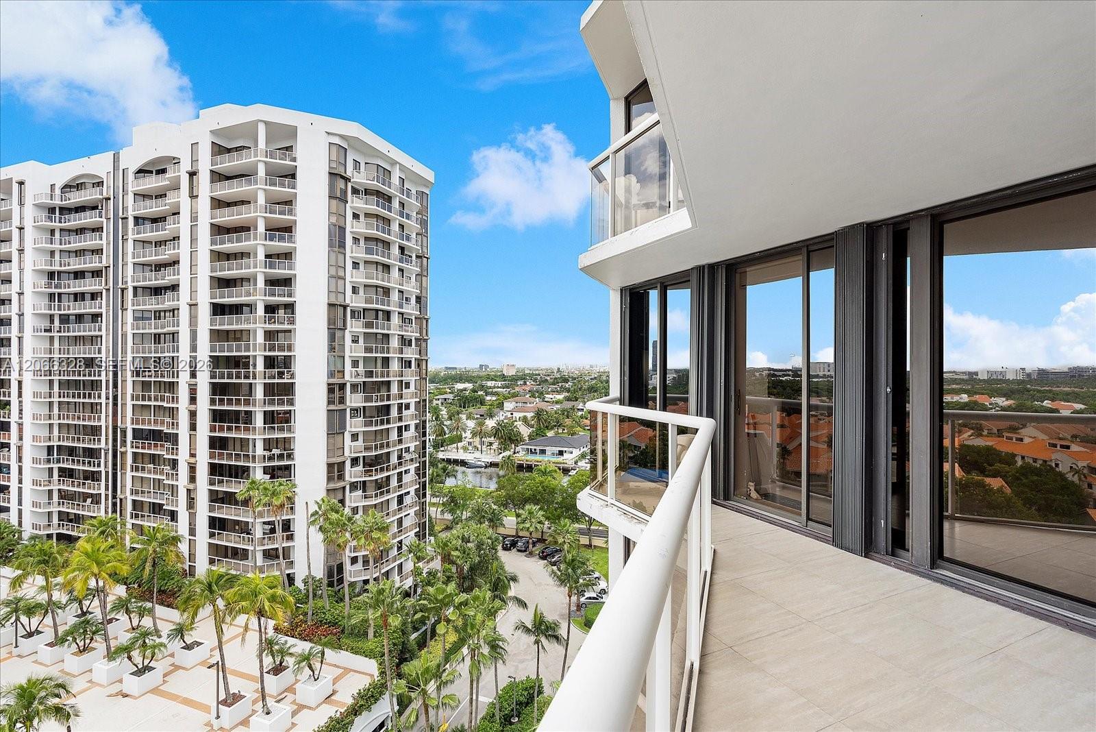 3610 Yacht Club Dr # 1114