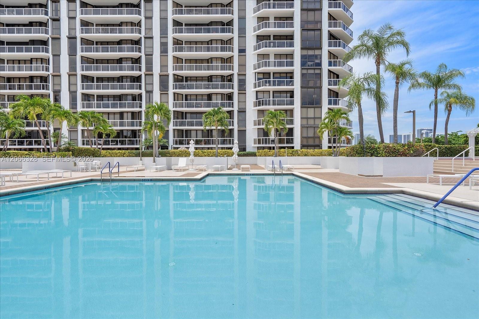 3610 Yacht Club Dr # 1114