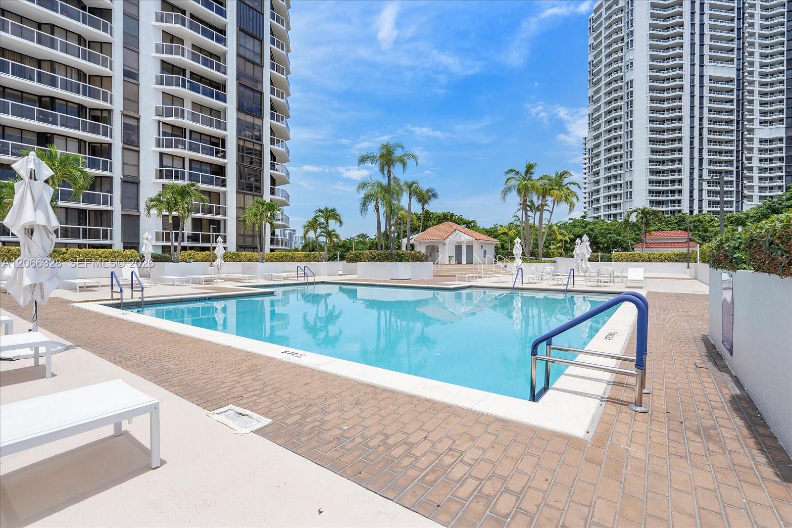 3610 Yacht Club Dr # 1114