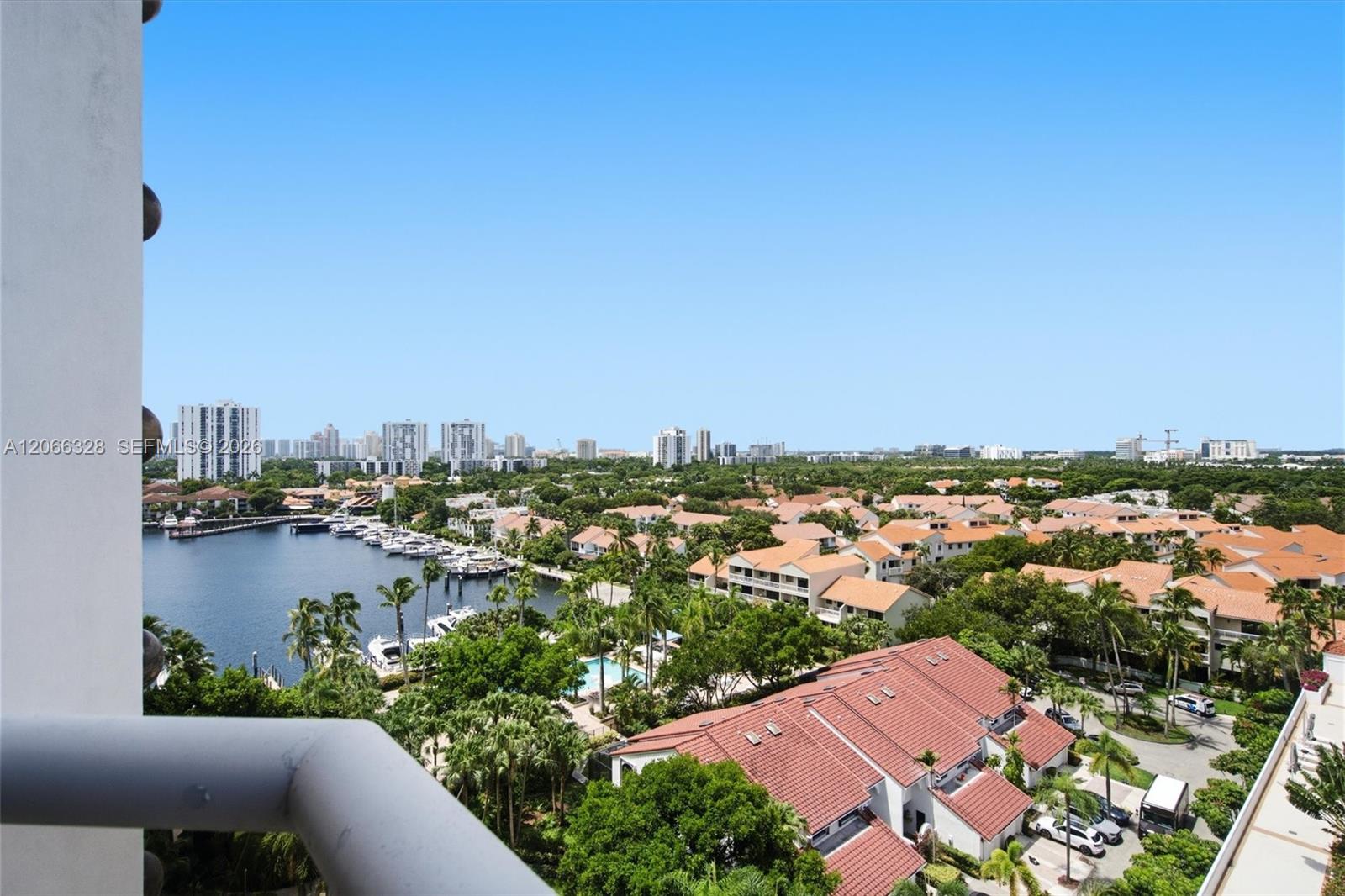 3610 Yacht Club Dr # 1114