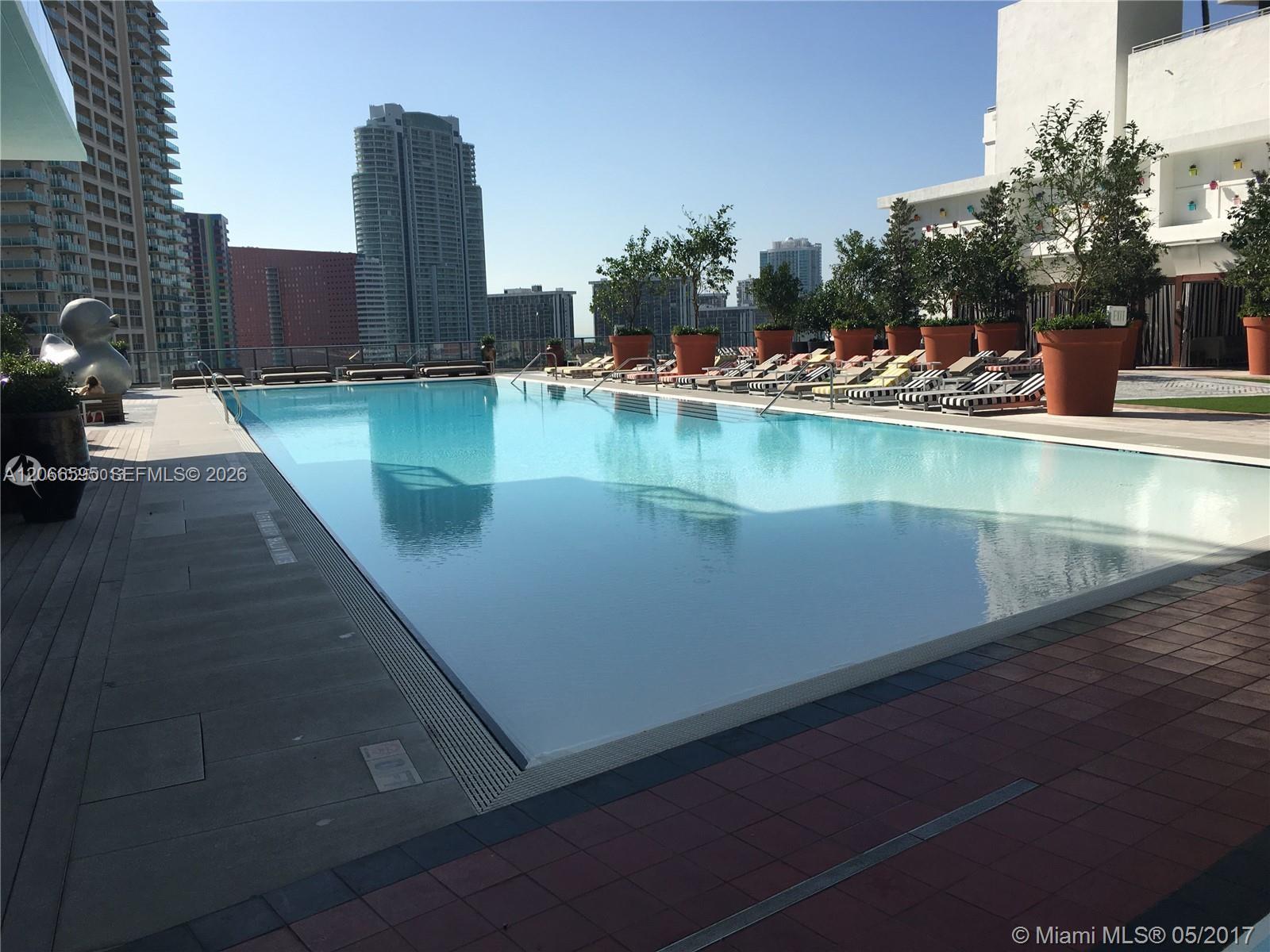 1300 S MIAMI AV Unit: 4002