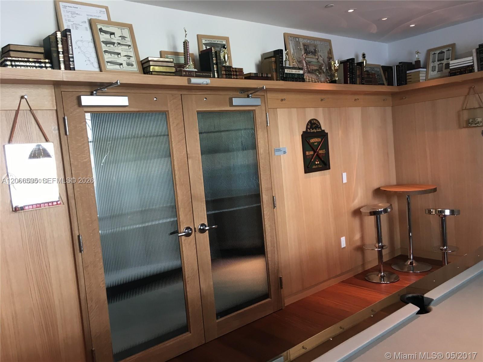 1300 S MIAMI AV Unit: 4002