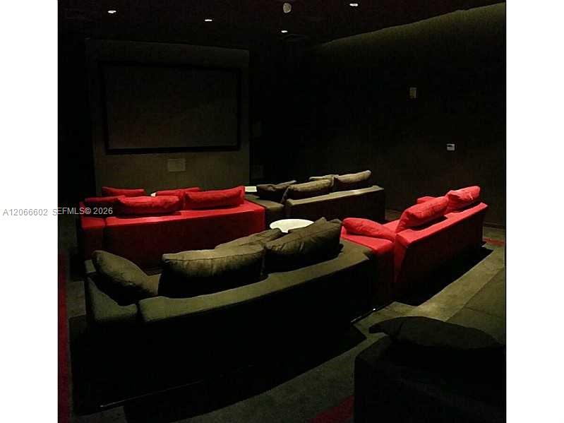 1100 S MIAMI AV Unit: 3908