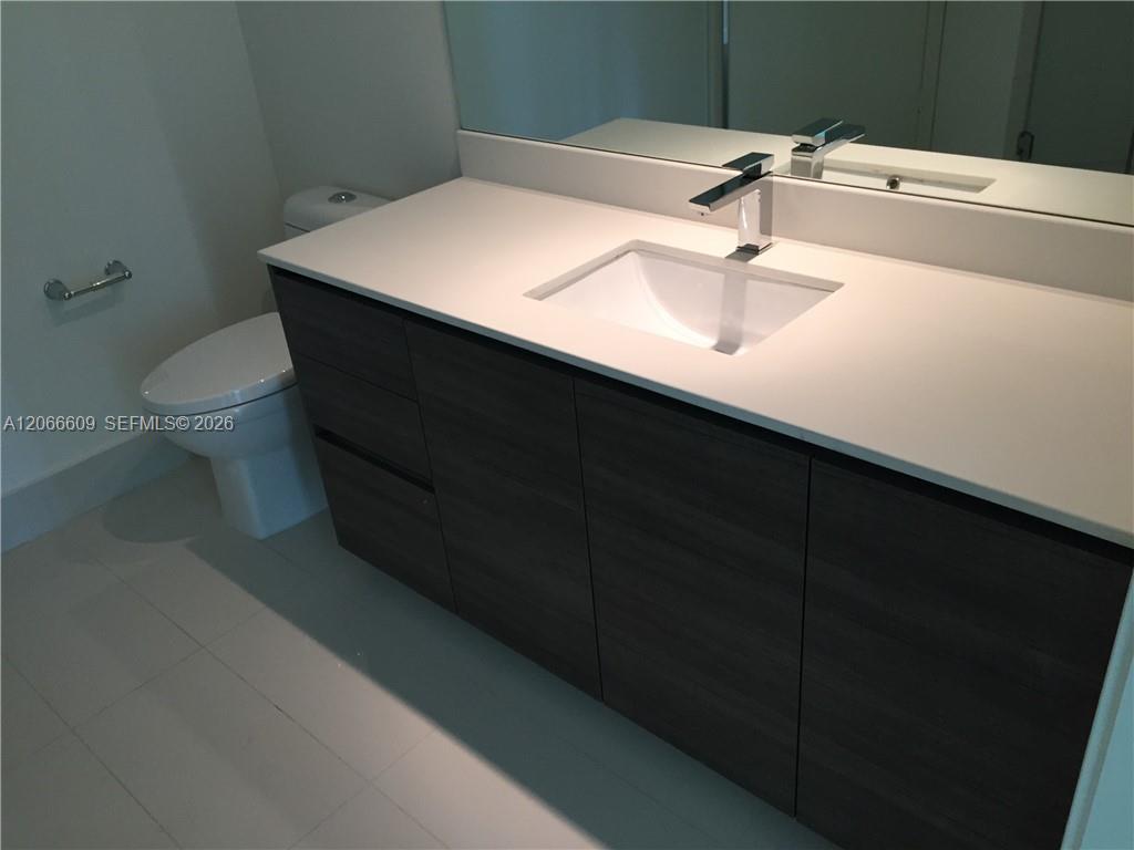 1100 S MIAMI AV Unit: 2911