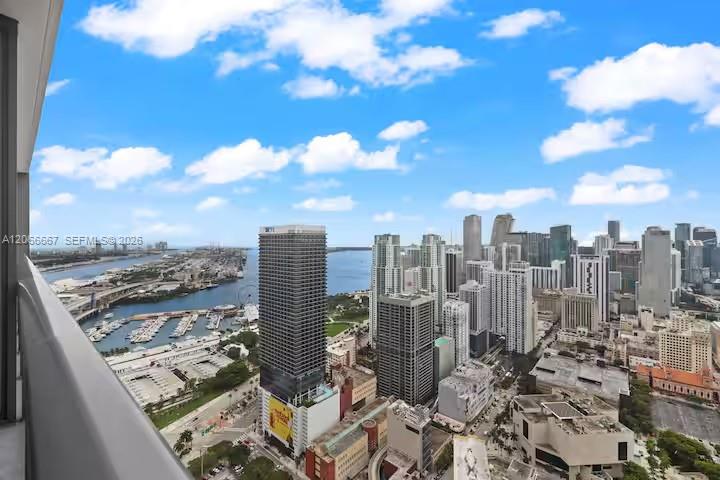 601 NE 1 Ave # 4912 Unit: PH-4912
