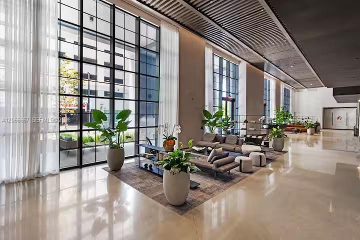 601 NE 1 Ave # 4912 Unit: PH-4912