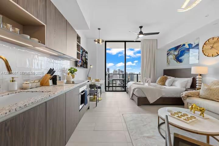 601 NE 1 Ave # 4912 Unit: PH-4912