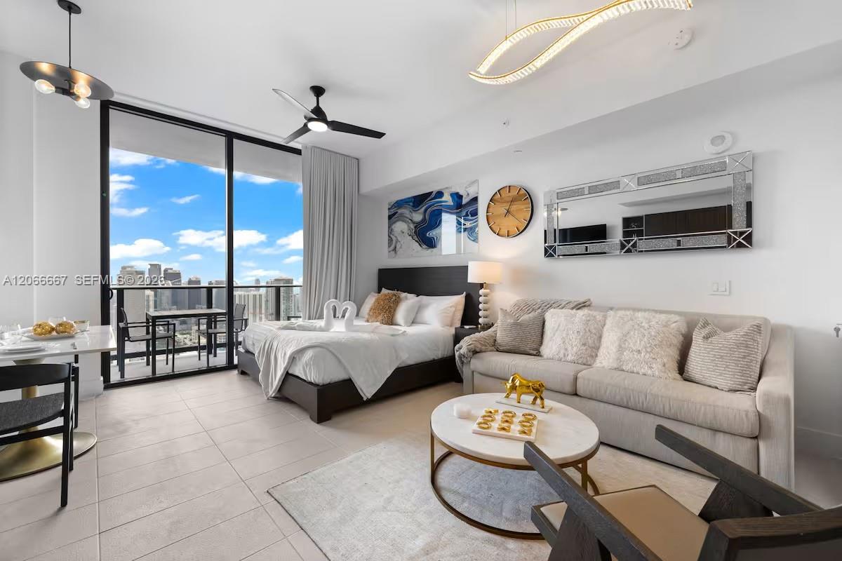 601 NE 1 Ave # 4912 Unit: PH-4912
