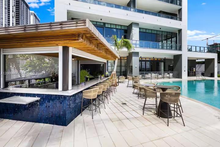 601 NE 1 Ave # 4912 Unit: PH-4912