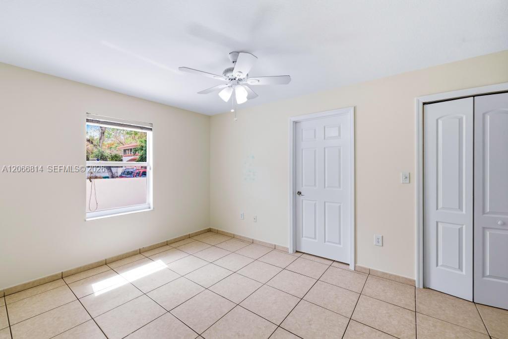 3072 NW 14th St REAR