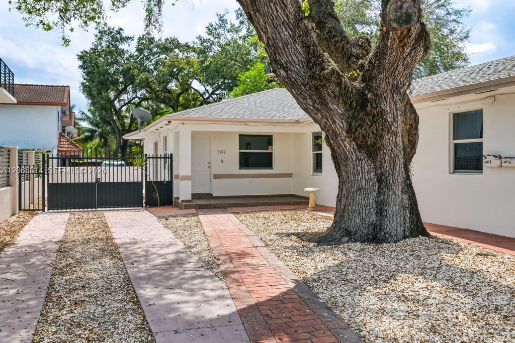 3072 NW 14th St REAR