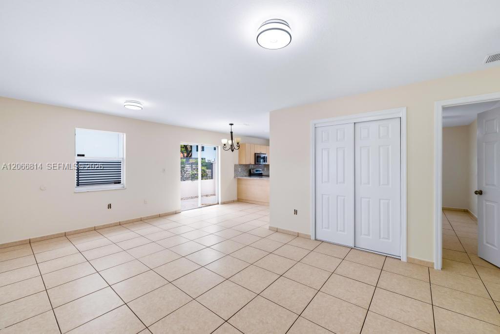 3072 NW 14th St REAR