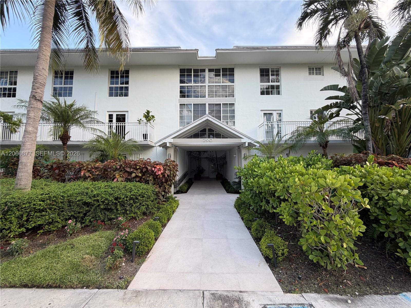 290 Sunrise Dr Unit: 2-E