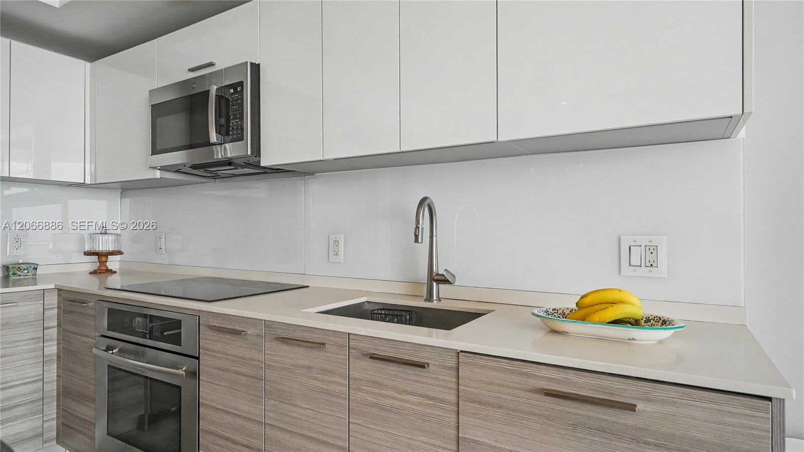 1300 Brickell Bay Dr # 3102