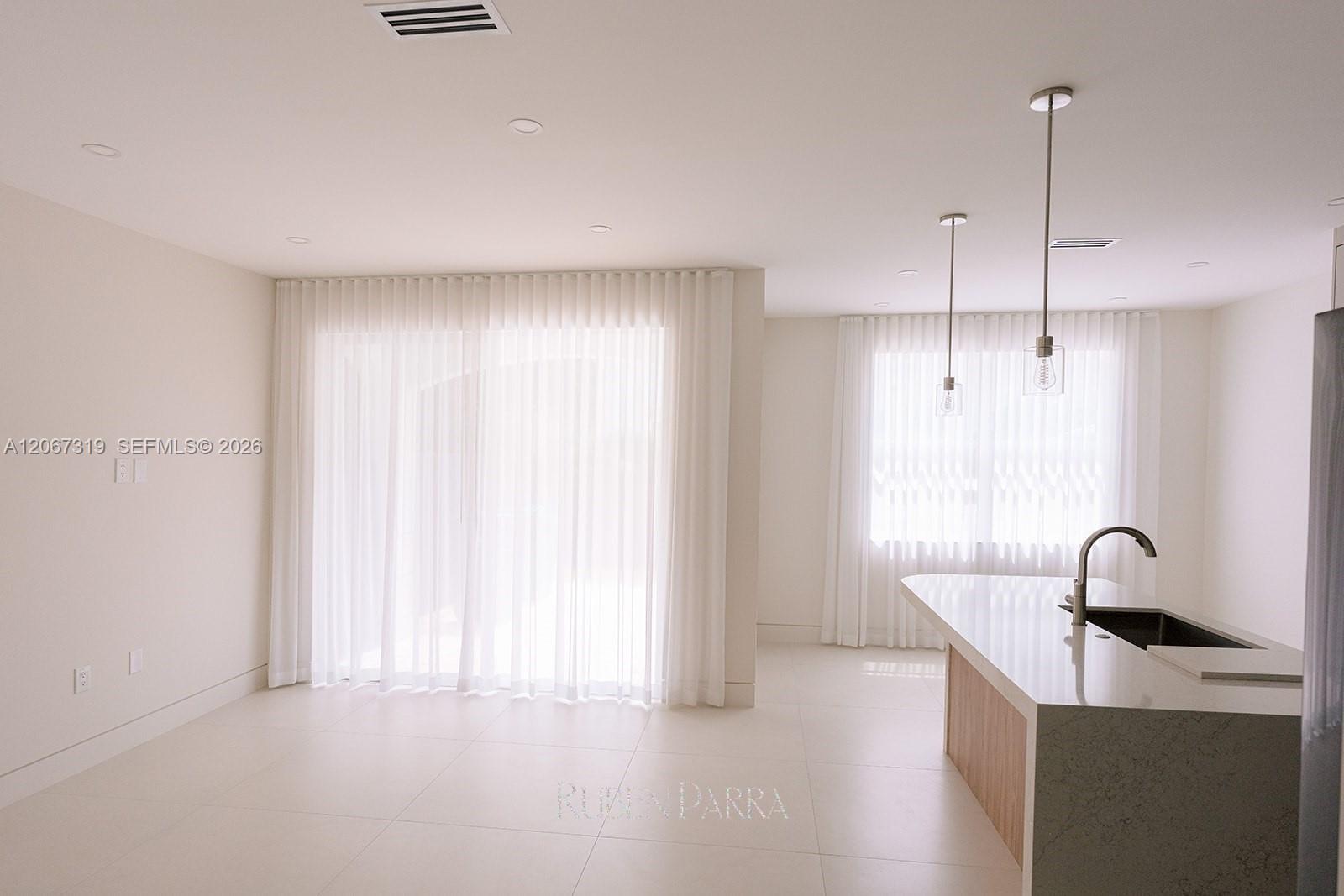 8167 NW 108th Ct Unit: .