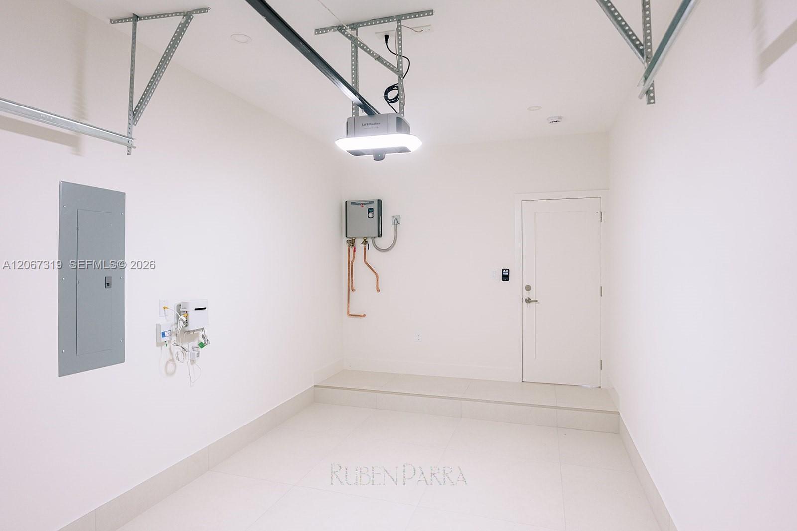 8167 NW 108th Ct Unit: .
