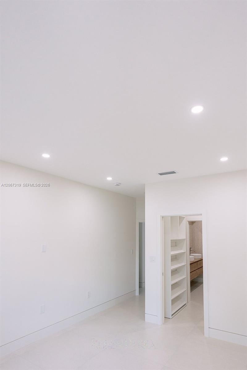 8167 NW 108th Ct Unit: .