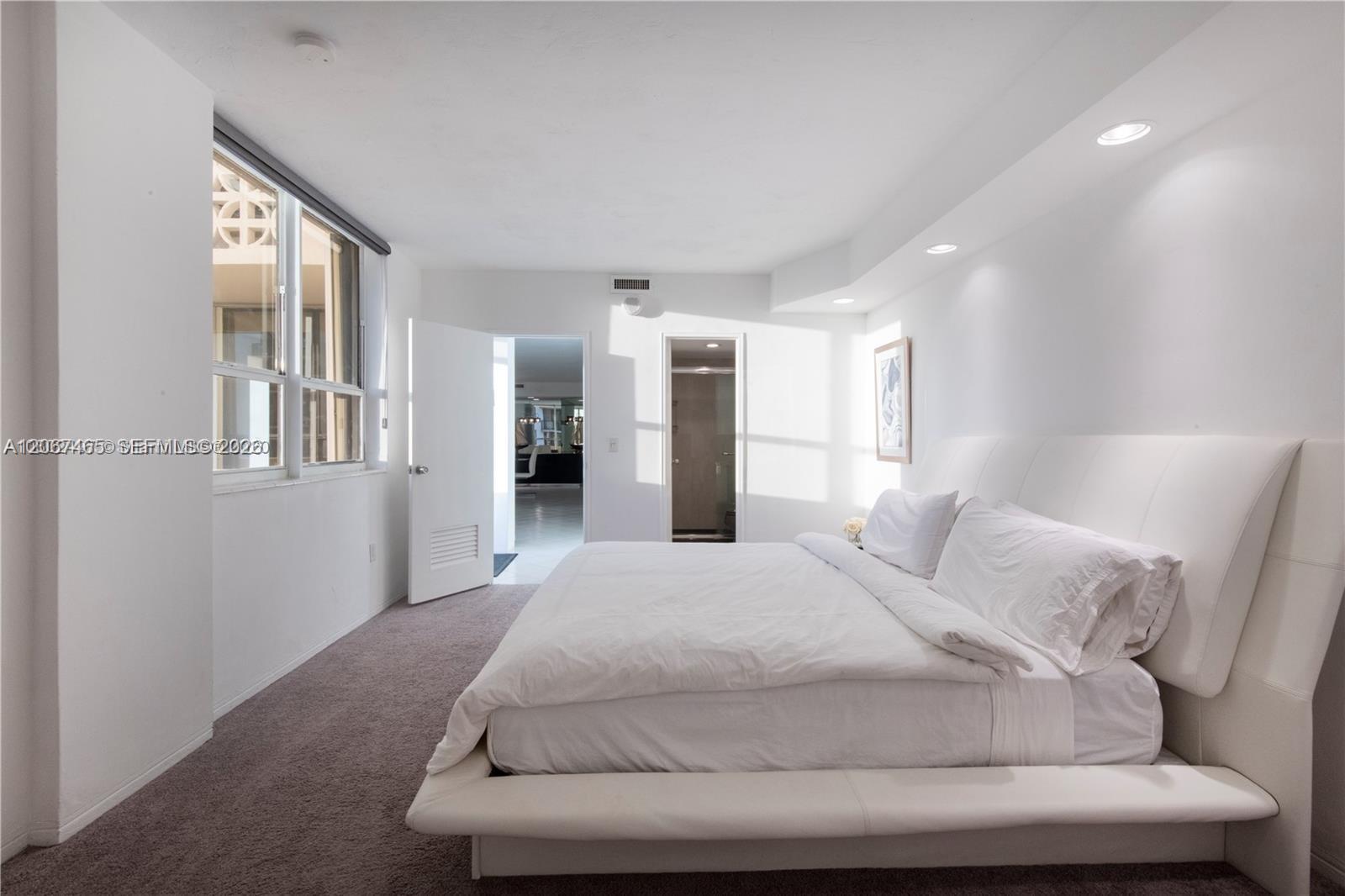 10185 Collins Ave # 1416