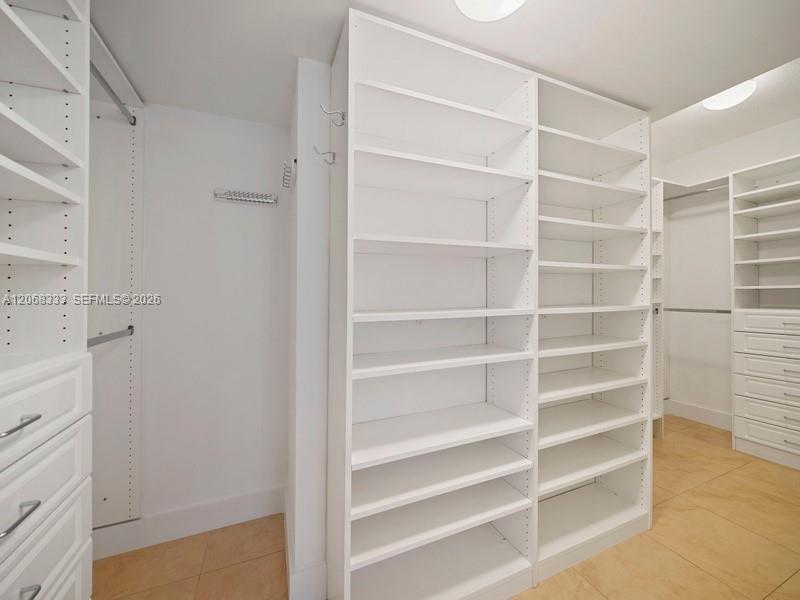 41 SE 5th St # 2310