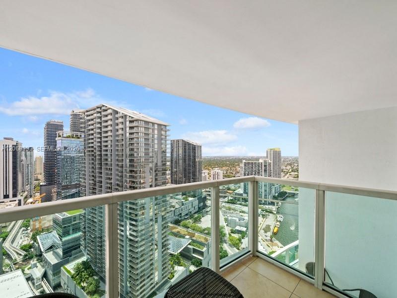 41 SE 5th St # 2310