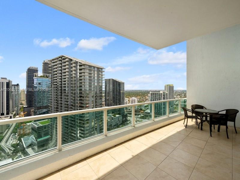 41 SE 5th St # 2310