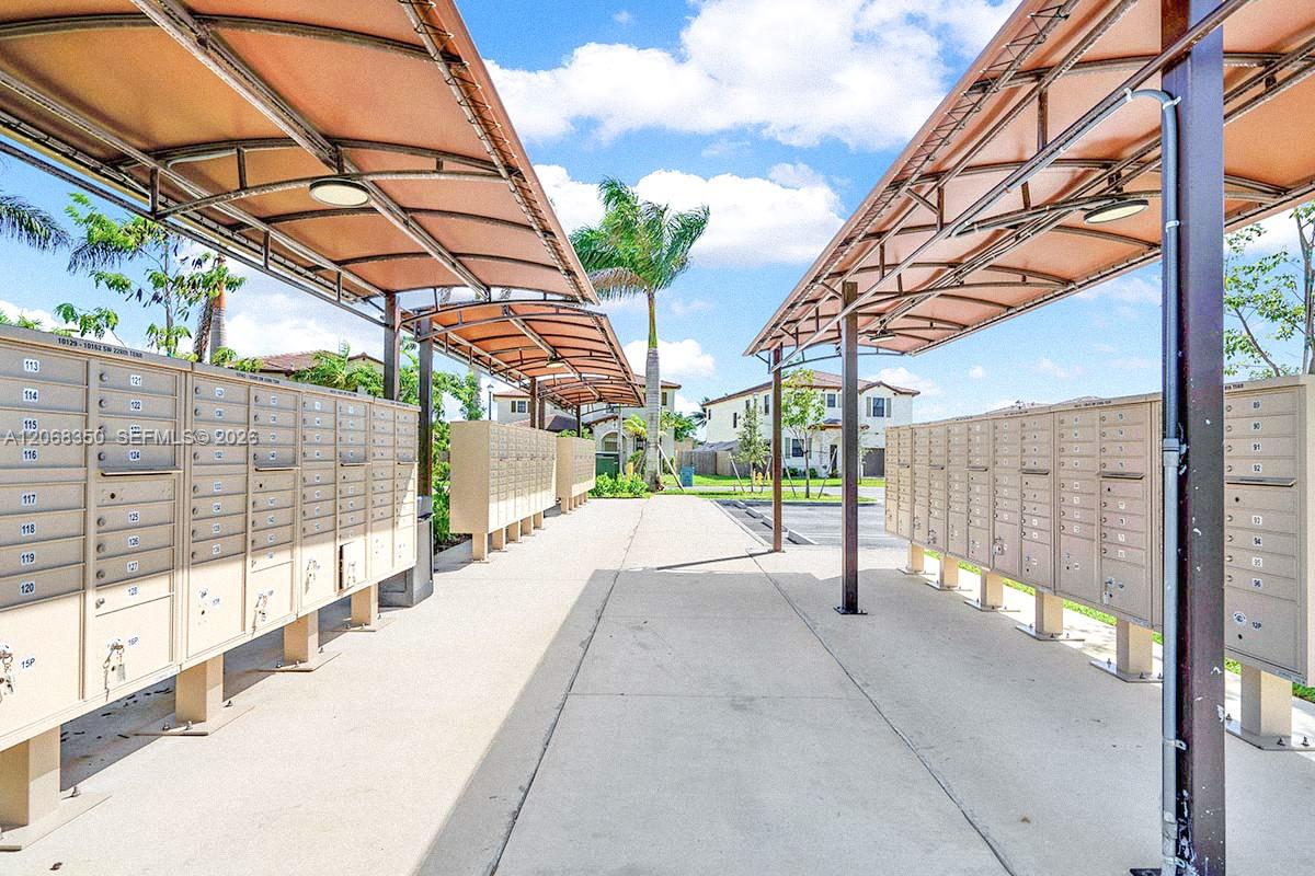 10095 SW 231 LN Unit: .